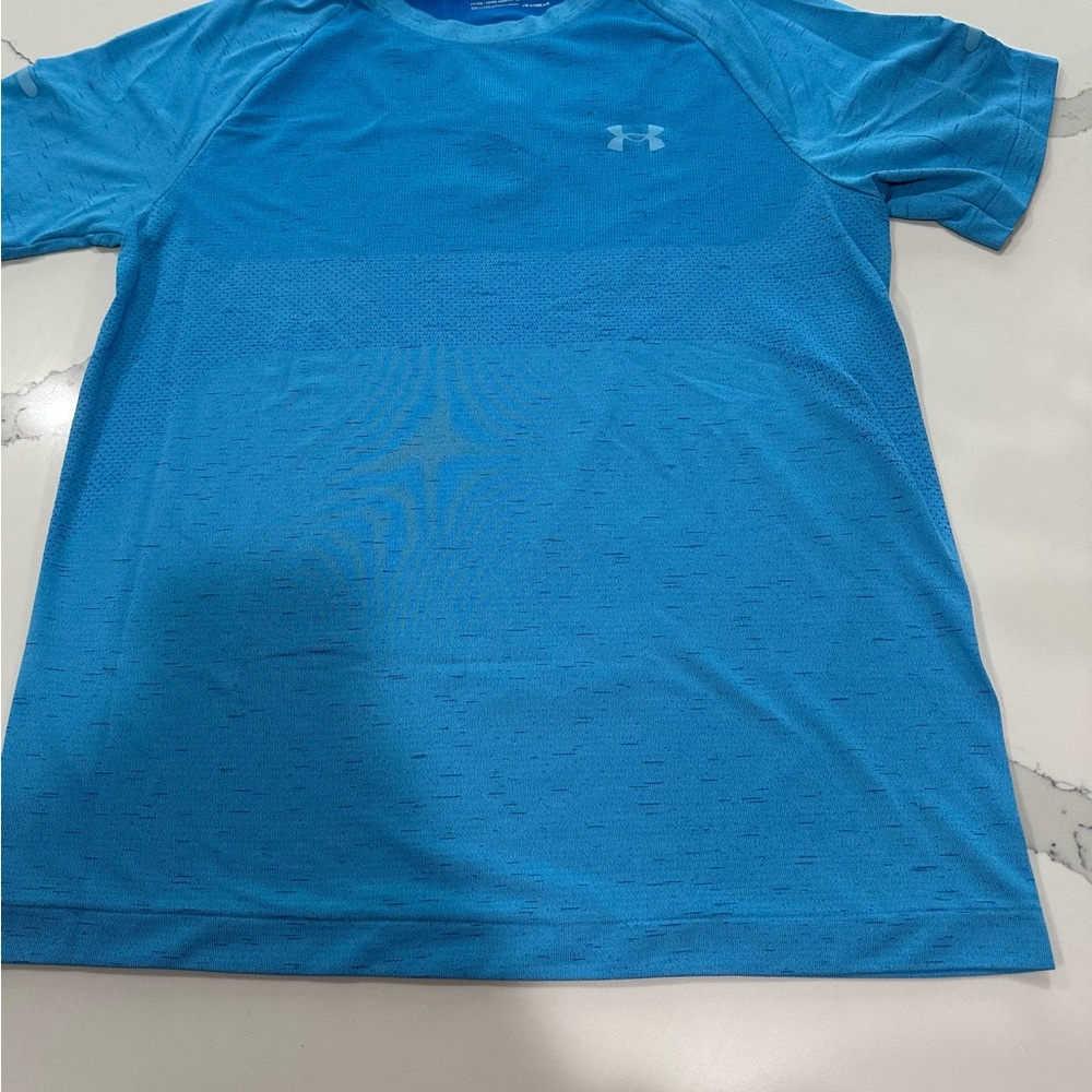 Under Armour Blue Short Sleeve Tee Performance Shirt